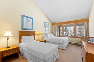 Lenawee 1740 by Summit County Mountain Retreats - 3