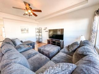 Spacious Family Getaway 20min to downtown sights - 1