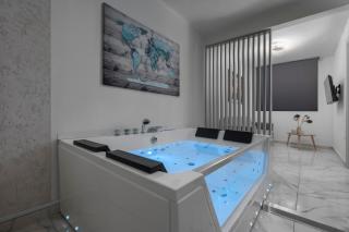 PREMIUM JACUZZI SUITE at the City center, by Aqua Platinum - Tessalónica - 0