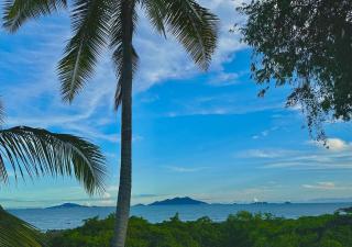 Luxury beachfront villa! - Chumical - 9