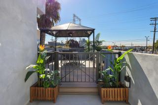 Harborside Suite 10 with Hot Tub and King Bed - 6