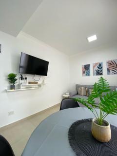 Modern Apartment with Pool and Garage - Buenos Aires - 0