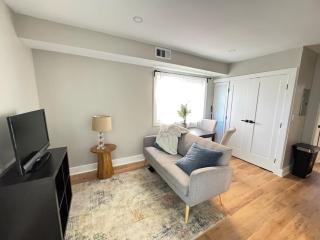 Cozy 2BR Updated Condo in DC - Washington - 6