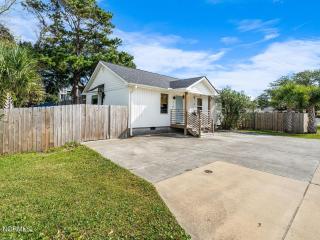 Twin Tides Beach House Carolina Beach - Unit 2 - Carolina Beach - 9