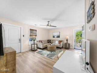 Twin Tides Beach House Carolina Beach - Unit 2 - Carolina Beach - 7