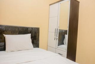 Comfy 2BR Mutiara Bekasi Apartement By Travelio - Bekasi - 1