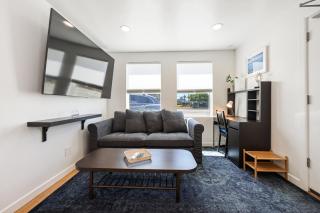Harborside Suite 08 with Hot Tub - San Diego - 1