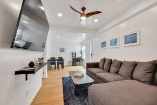 Harborside Suite 06 with Hot Tub and King Beds - San Diego - 0
