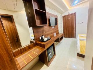 hotel deep palace - Varanasi - 4