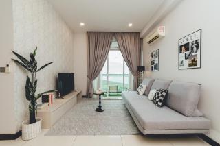 Paragon Residence The Modish 3BR7pax Balcony by Our Stay - 8