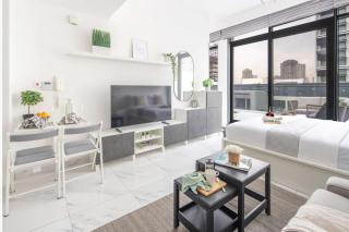 Frank Porter - Serenity Lakes 5 - 8