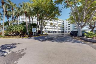 Retreat, Relax, & Repeat in Riverside - Marco Island - 6