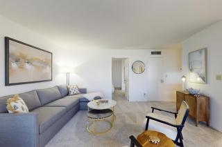 Retreat, Relax, & Repeat in Riverside - Marco Island - 3