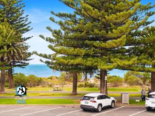 Luxury Ocean Front 3BR Home in Central Victor - Victor Harbor - 8