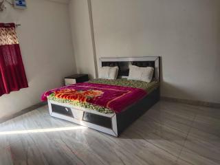 Hotel O Manglam Guest House - Ayodhya - 5