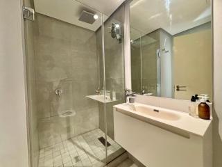 16 on Bree One Bedroom Apartment with Ocean view - Cape Town - 4