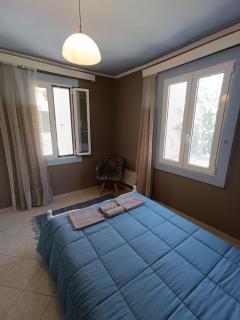 PENELOPE'S STREET OLD HOUSE - 2