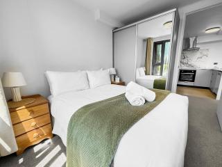Epsom Luxury l Newly Built l Amazing 2bed Apt - Auckland - 2