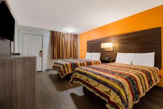 Rodeway Inn Conference Center - Beaumont - 2