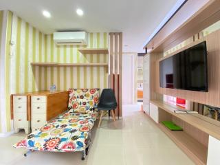 Luxurious & Spacious 2BR Apartment at Parahyangan Residence Bandung By Travelio - Bandung - 2