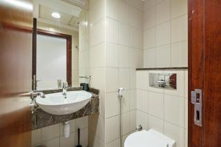 Duplex 1BR with Lake Views - 4