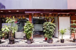 Collection O Sector 5 Sanpada Formerly Opal Comforts - 1