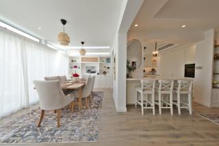 Luxury Escapes - Luxury Short-Term Stay 2BHK plus Maids room Villa - 1