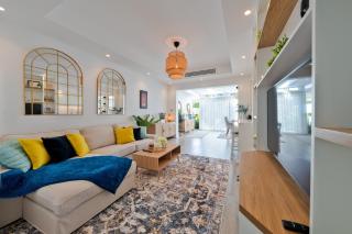 Luxury Escapes - Luxury Short-Term Stay 2BHK plus Maids room Villa - 7