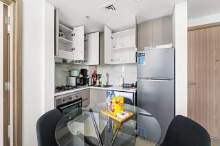 Silkhaus Stylish 2BDR in Azizi Gardens with Pool & Gym - 5