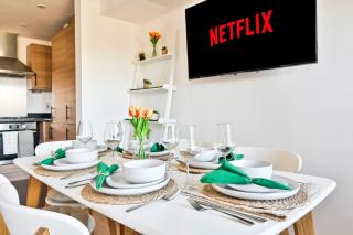Stylish 2Bed Flat Hackney London - 6