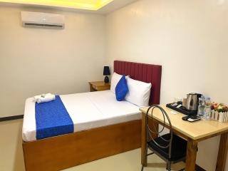 FountainBlue Hotel and Banquet Hall - Daraga - 2