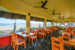 SHORE FRONT RESORT - Visakhapatnam - 2