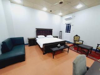 Corporate Suites - Gujrāt - 9