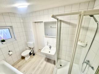 Verl - Wohnung 200qm- 2 Duschen - 2 WCs - Verl - 4