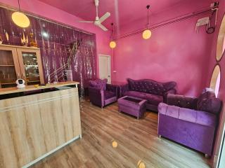 Hostel In The City - Pom Prap - 0