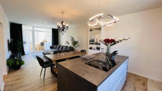 Stylish 3-Room Apartment with Terrace & Parking - 8