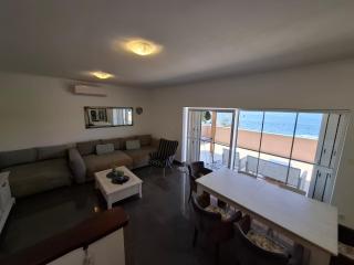 Apartments Rabbit Zec - Brodarica - 9