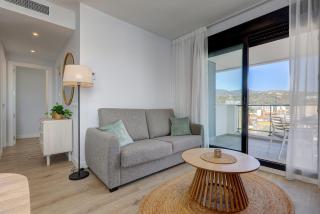 Stylish Top Floor 2 Bedroom Escape in Estepona - Estepona - 0