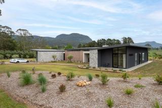 Chris' - Designer Masterpiece In Kangaroo Valley - Kangaroo Valley - 3
