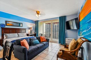 Shores of Panama 1506, Perfect for a Great Couples Getaway! Free Fun! Reserved Parking condo - Panama City Beach - 9