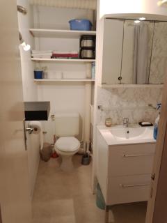 Appartement, Résidence Grand Pavois, 28 rue Anatole France, lumineux, plein centre, tout à pied, parking privé hauteur 1m80 max, ascenseur, arrivée autonome, - 1