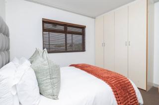 Lovely 2 bed In Claremont - 4