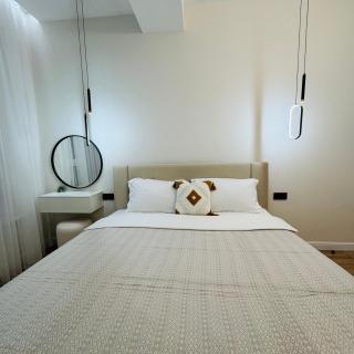 Capital city apartments 377 - 9