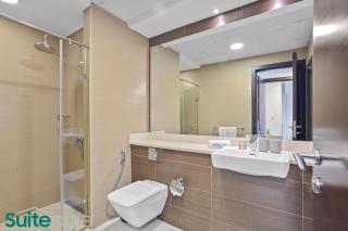 Chic 1Bedroom with Stunning Marina View in Sparkle - 1