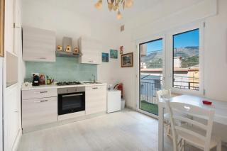 Casa Vacanze - Villa Ida Apartments - Vico Equense - 1