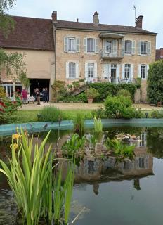 Beautiful 18th Century Whole Manor House with Pool - - 0