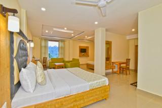 Dharamshala Best hotels Pine view #AC room free parking #VPO, Sudher, #cricket stadium dharamshala 5 km - Dharamshala - 0
