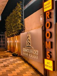 Hotel Shadow Regency - Ernakulam - 6