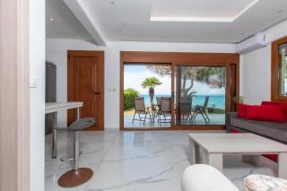 Akti Hanioti Seafront Apartment 1 - 8