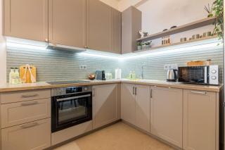 Petra stylish moderm apt near sea - 9